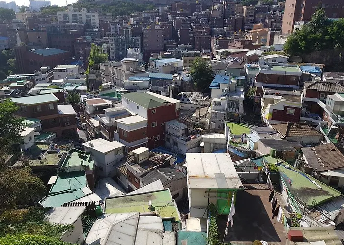 Villa Changshin Dongsuk Seoul